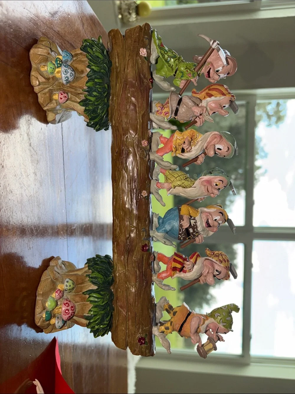Disney Showcase Coll. ENSECO Seven Dwarfs w/ SW DOLL